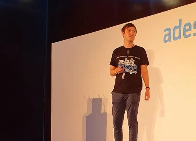 Denis Paris auf der Bühne in Andalusien.